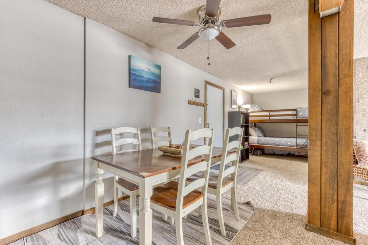 Holiday home Thunderhead 204 - Modern Heated Pool & Games *
