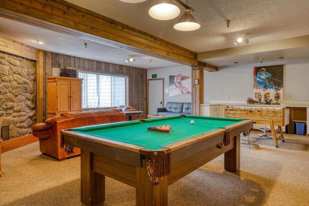 Thunderhead 204 - Modern Heated Pool & Games Holiday home *